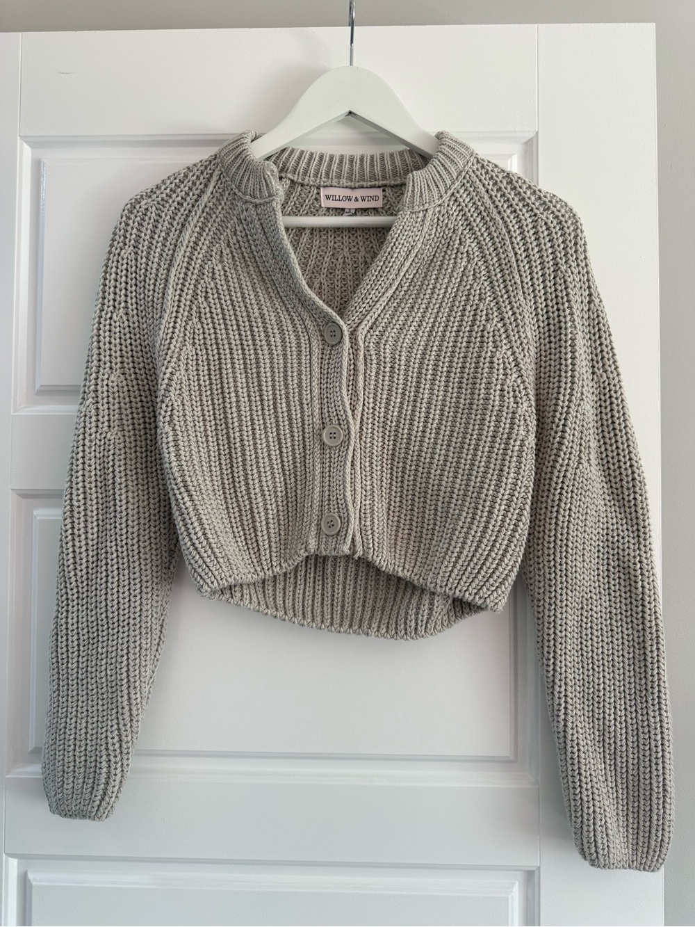 NWOT Willow & Wind Cropped Ribbed Cardigan in Light Gray